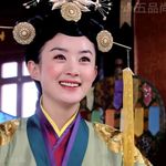 查克靠近一再靠近