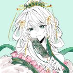 荼靡满雪