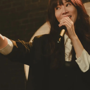 成为谢盈萱:为不被污名的中年女性画像