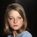 一朵风中摇曳的玫瑰花