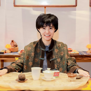 丁火人格全解析：从烛光到燎原，揭秘矛盾与爆发力的背后