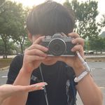 每天学习的年轻人