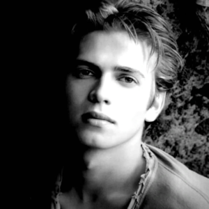 神祇与凡人的预言：星战角色安纳金天行者人物分析