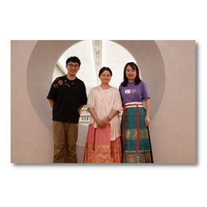 14.穿马面裙来上班，是不会有班味的