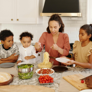亲子02 停停停停！别“劝"孩子吃饭啦！