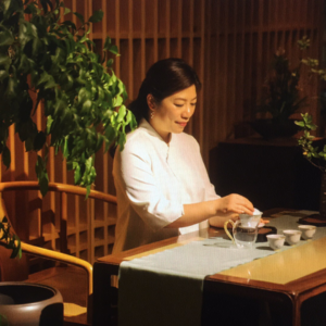 当女性以摩崖为笺，千年文脉将如何赓续风华——专访文物博物研究馆员邵群