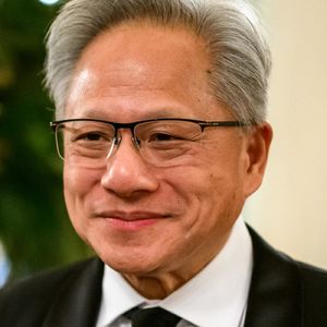 黄仁勋｜从 GPU 到 AI 算力核心，五分钟了解他