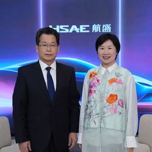 航盛电子董事长杨洪:新出海时代,以技术创新与长期主义深耕全球化新征程