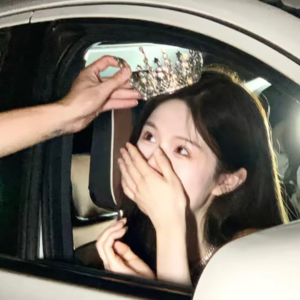 VOL385.诗人是世间未经公认的立法者。