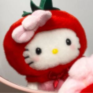 草莓夹何桃仁