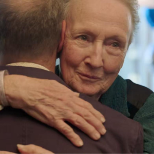 S3E5 | 当记忆褪去，亲密该如何安放？聊电影《熟悉的触感》