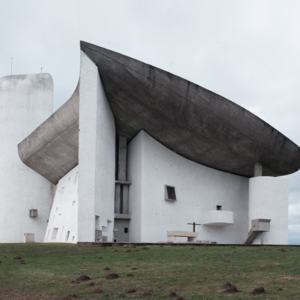 勒·柯布西耶设计的朗香教堂