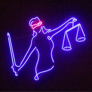 不下牌桌，还是跳出棋盘？《初步举证》三八特辑