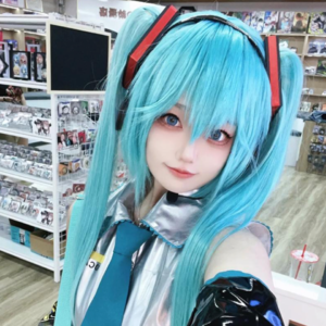 年入百亿毛利润率68%,谷子经济爆火到底是谁在背后赚钱?