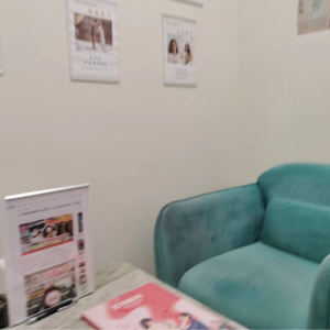 香港红娘牵线，这份姻缘有点贵