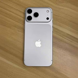 消失的iPhone Air和进退两难的eSIM