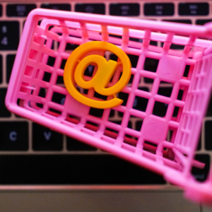 几块钱的运费险为何成了服装品牌的电商之痛?