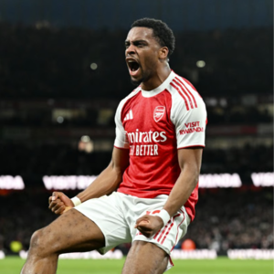 裁判帮忙，拉亚救命 （阿森纳主场2：1切尔西）