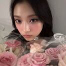 adela_DYWt