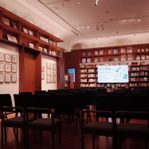 jj.【发疯部】偶活x映活·上影节大会车