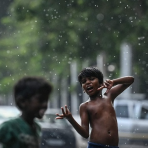 印度换届迎首个大考：热浪背后是社会不平等与基建不足