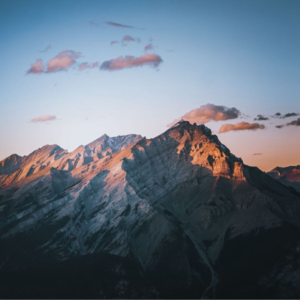 VOL.055 六十甲子小白速通:戊土,是沉着的山川,也是生命的旷野