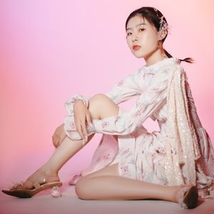 葳蕤当庭