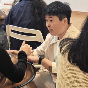 Vol.05 安住真实,存善于心,一个“没有建议”的老师|金凤专访