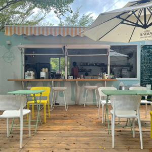 21.10.11 离职日记：我和小陈做了一个月店员，来聊聊心得体会