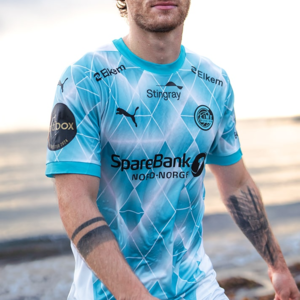 「EP15」博德闪耀推出 25/26 第三球衣，将全球变暖警示融入足球装备