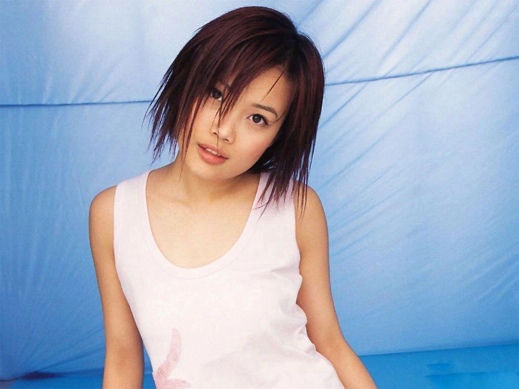 Vol.02 | 容祖儿：我不希望大家只知道《挥着翅膀的女孩》 - 乐谈越乐| 小宇宙- 听播客，上小宇宙