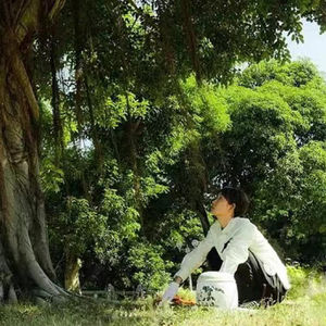 E715.我选择一种特别的方式，把爱的人葬在山水明月间