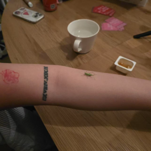 在英国，喝猛了忘情了发狠了