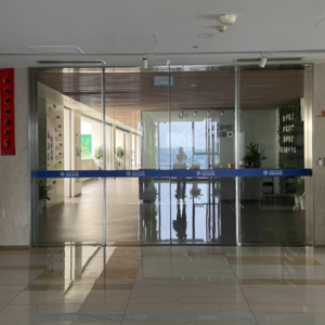 29个跌停“闷杀”近28万股东,杭州总部基本已无人办公,ST爱康发生了什么?