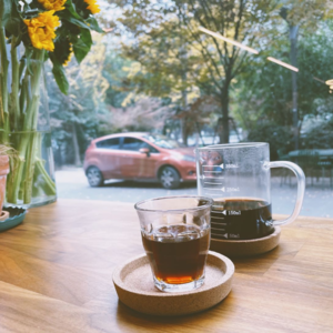 咖啡师菠萝对谈：开咖啡馆不赚钱还开什么开？经营咖啡馆的酸甜苦辣