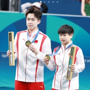 10. 孙颖莎、王楚钦，健康涨球，快乐打球！