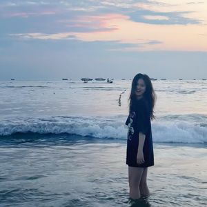 Elaine_王卷卷