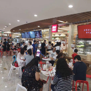 E2. 靠儿童餐逆袭！“715”工作制的西贝，为啥还在死磕快餐？