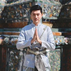 002. 美剧漫谈｜与哈佛MBA从Netflix实习聊到怒呛人生第二季Beef 2、白莲花度假村
