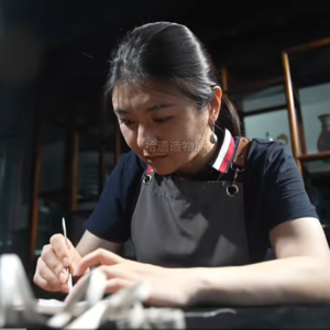 从皇家技艺到日常器物：马维婧与花丝镶嵌的 “当代突围”