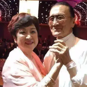 Vol.12 谢贤当年拍台片都是为了这位大美女；《鲁冰花》导演终于露面；叶舒华首演电影就是女主