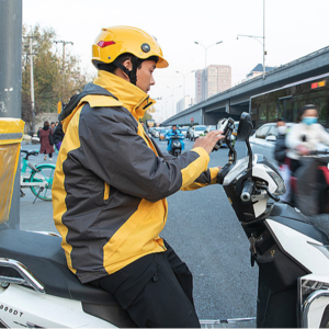 Vol.262 | 外卖骑手的社保元年：京东率先打样，承担五险一金所有成本