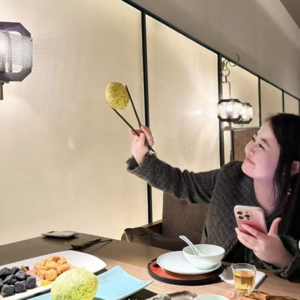 009|老友记:港漂十年,意外择业,好心态的女人先享受尽兴人生