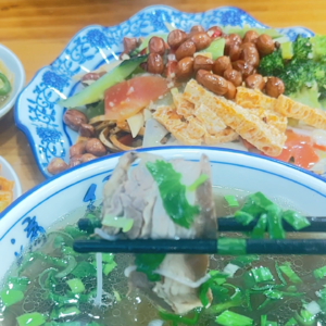 《咸鱼闲不闲？》EP.013 小排：30+阿里螺丝钉→摆烂式咖啡店主，我别无所求只想被阳光晒着