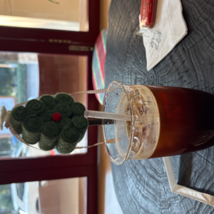 不识庐山真面目，只缘身在此山中。