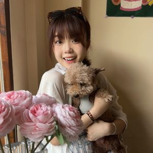 栗子Lizzyy