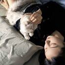 扣自己大鼻嘎吃