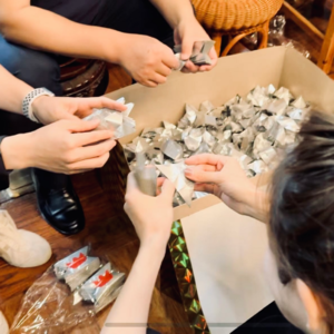 史蒂夫说389期 - Jenny - 妈妈死后,家人终于能轻松地吃饭了