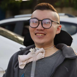 E555.瘫痪「朱哥」的重生：我曾一心求死，现在我想好好活着