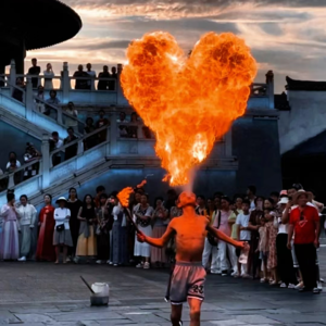 B-SIDE漫游飞船|致我们跌跌撞撞的理想主义